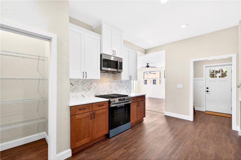 555 Thompson Run Rd — photo 8