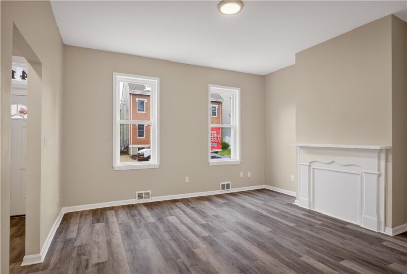 1411 W North Ave — photo 3