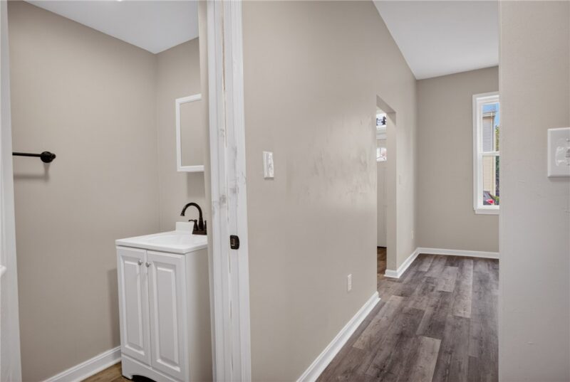 1411 W North Ave — photo 8