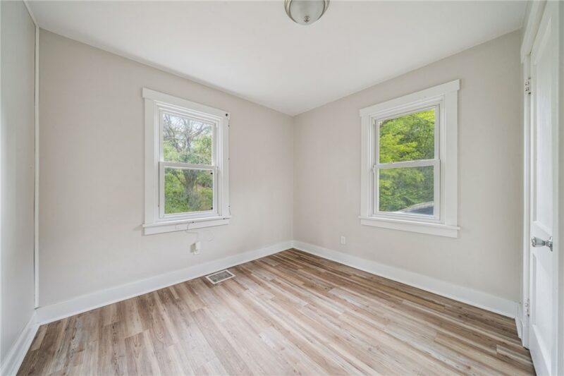 907 Vermont Avenue — photo 7