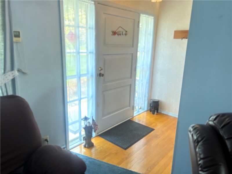 1040 S HERMITAGE RD. — photo 4