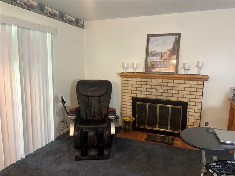 1040 S HERMITAGE RD. — photo 7