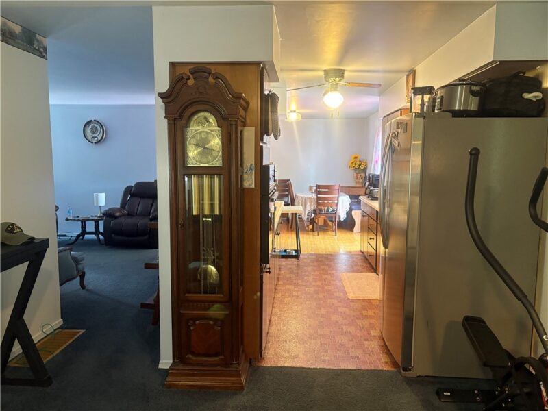 1040 S HERMITAGE RD. — photo 8