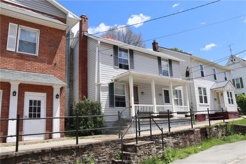 306 E Main St — photo 2