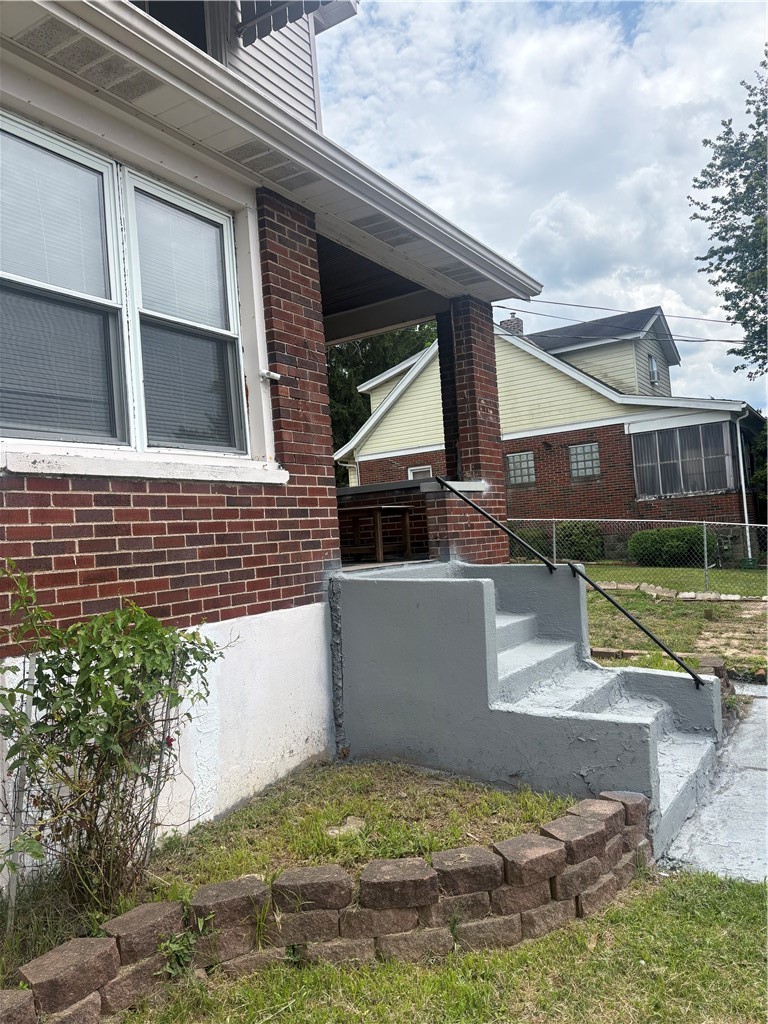 729 Ohio Ave — photo 3