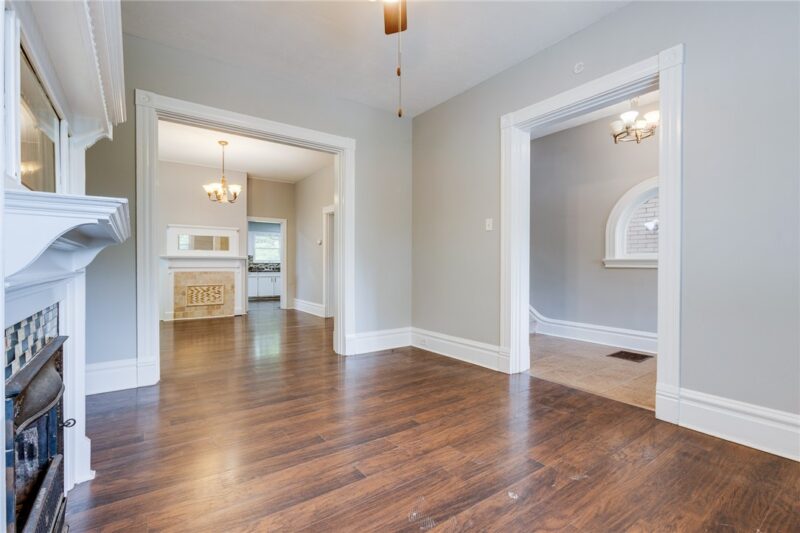 213 W Burgess St — photo 8