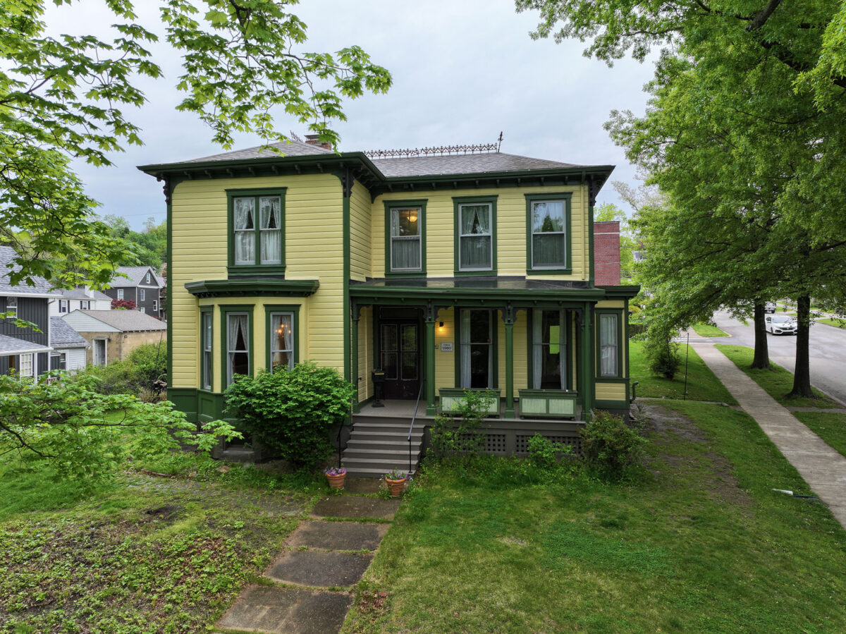 700 4th STREET — photo 1