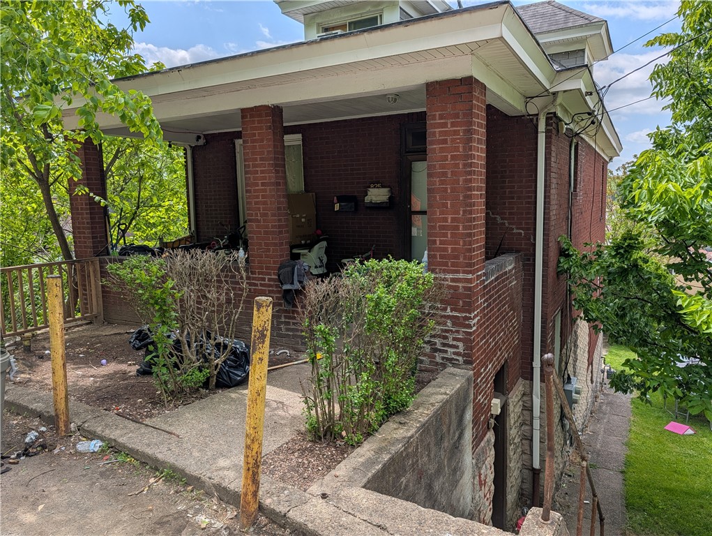 825 Benwood Ave — photo 1