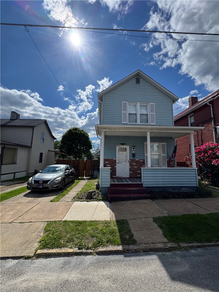 114 S Stewart St — photo 1