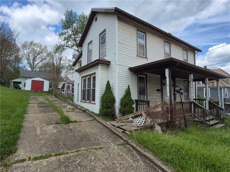 77 W Main St — photo 3