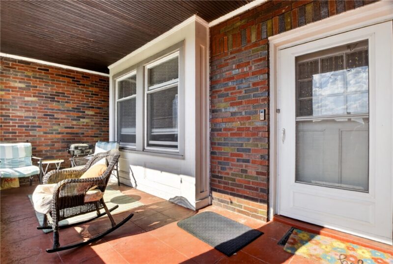 1504-10 Hillsdale Ave — photo 4