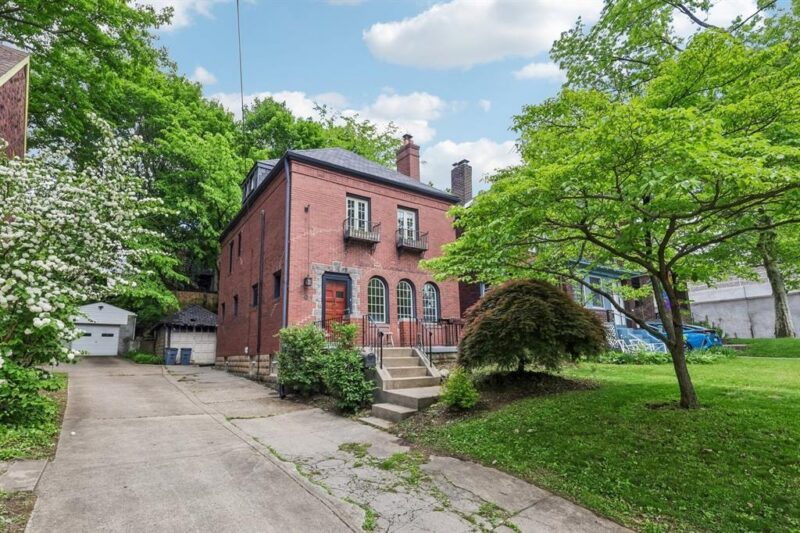 104 Race Street