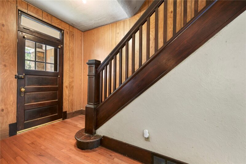 180 Provost Rd — photo 3