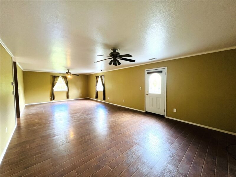 380 Oak Street Ext — photo 7