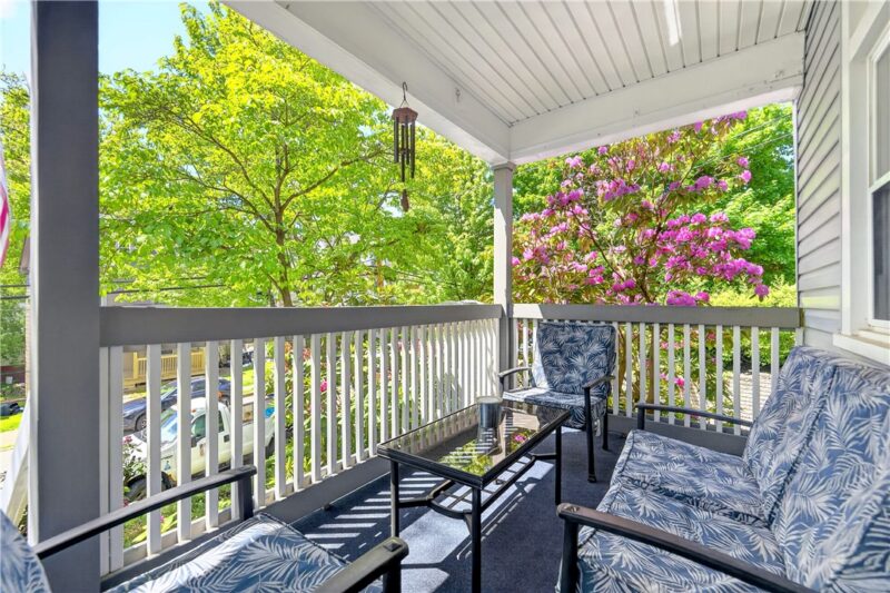 126 DUNBAR AVENUE — photo 3