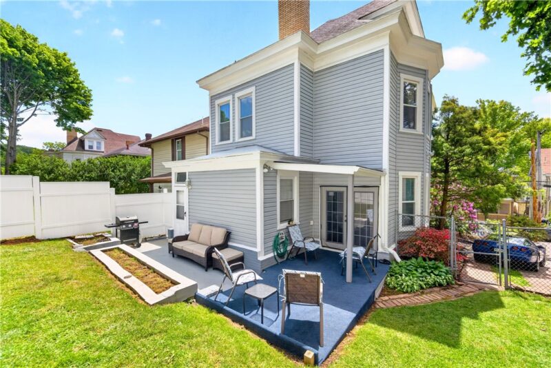 126 DUNBAR AVENUE — photo 6