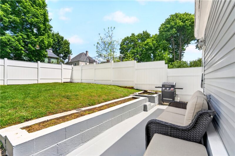 126 DUNBAR AVENUE — photo 7