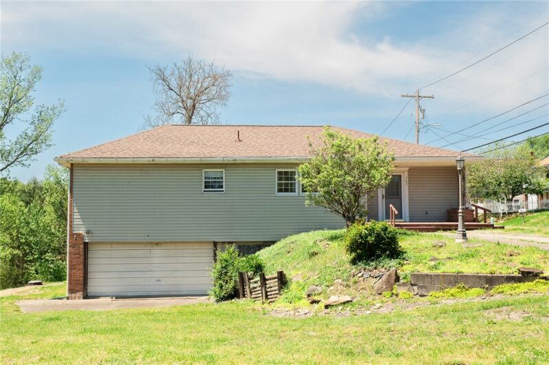 747 Fairbank Herbert Rd — photo 3