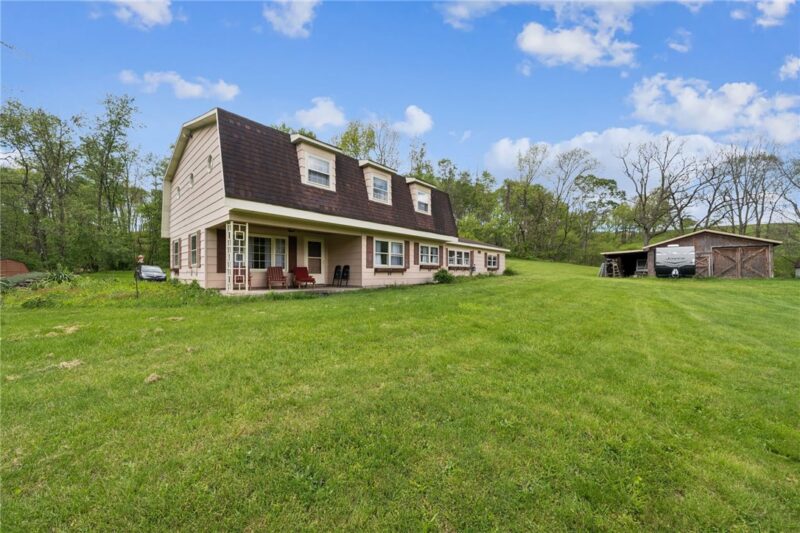 466 Walker Dr — photo 2