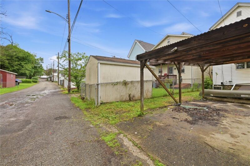 180 Franklin Ave — photo 3