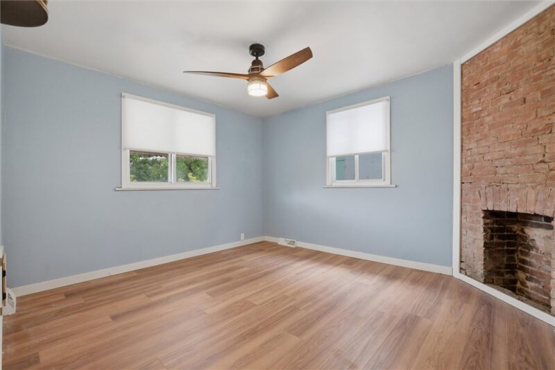 180 Franklin Ave — photo 8