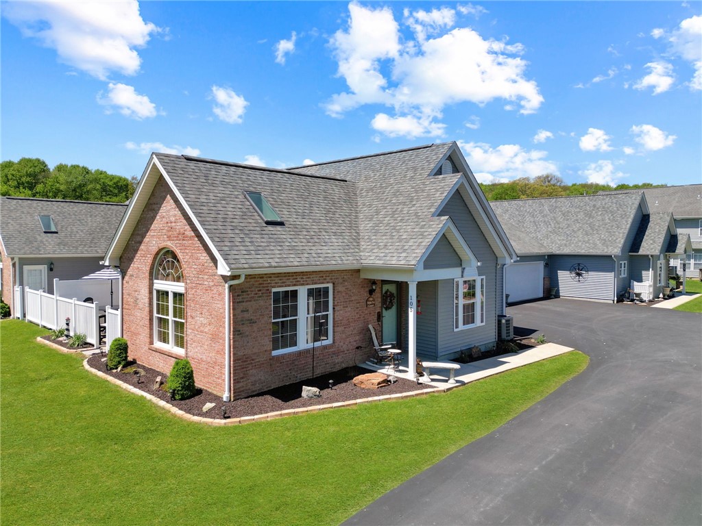 105 White Fox Ct — photo 1