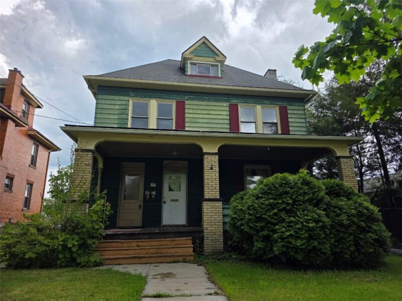 1206 Delaware Ave — photo 2