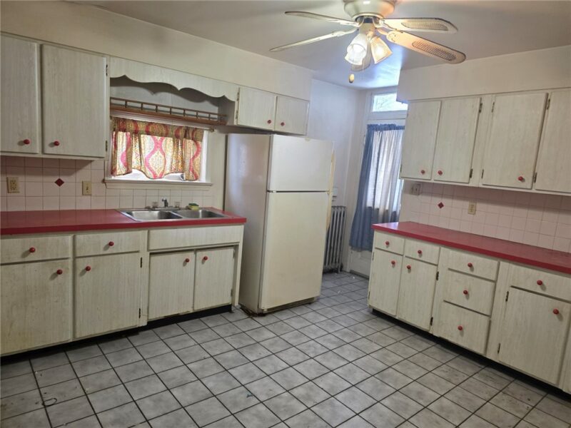 1206 Delaware Ave — photo 4