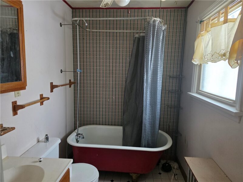 1206 Delaware Ave — photo 8