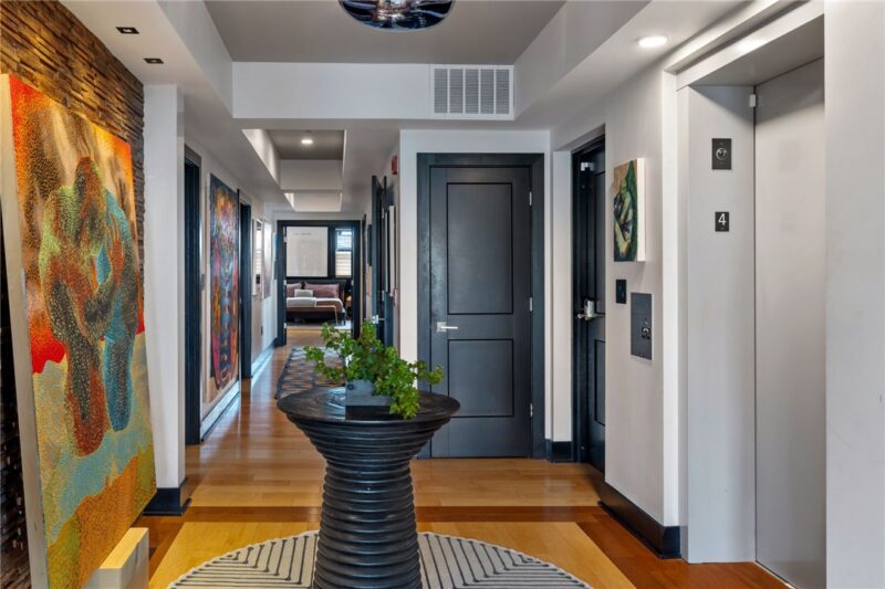 4041 Liberty Ave 400 — photo 5