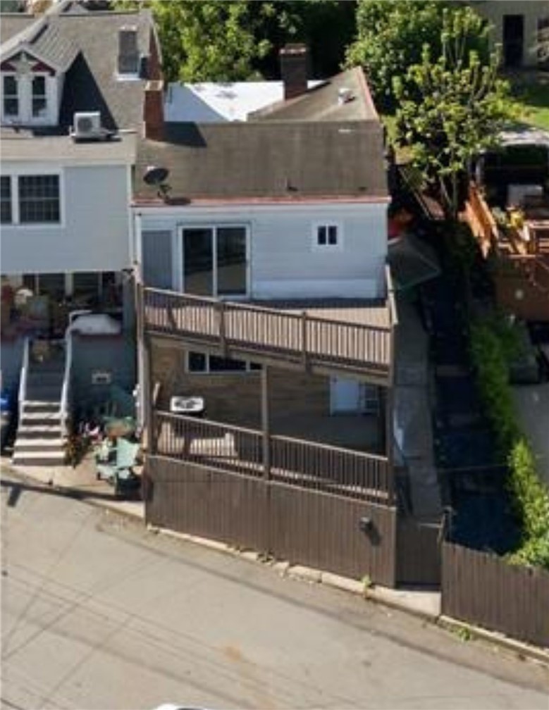 2618 Sumner St — photo 1