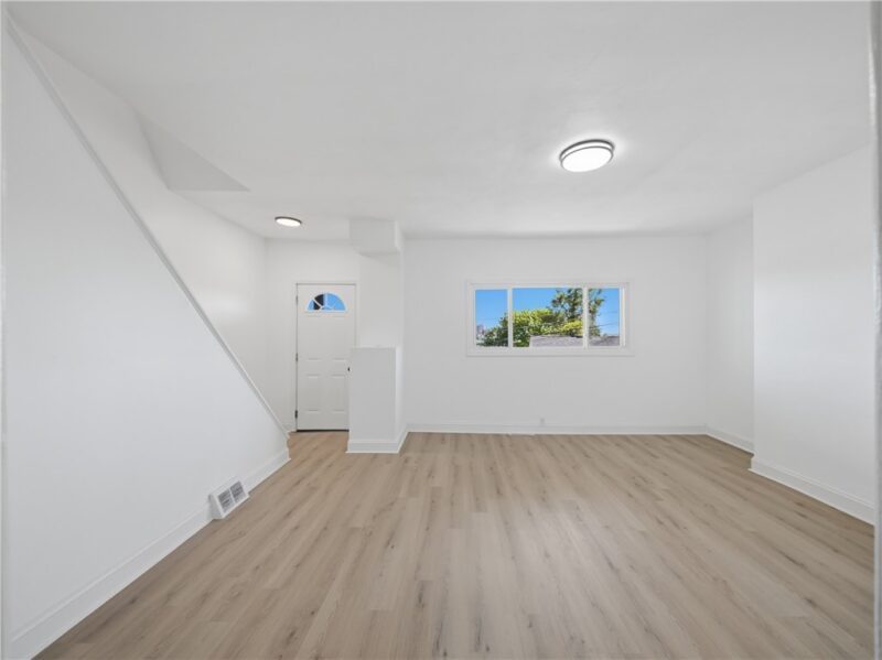 2618 Sumner St — photo 4
