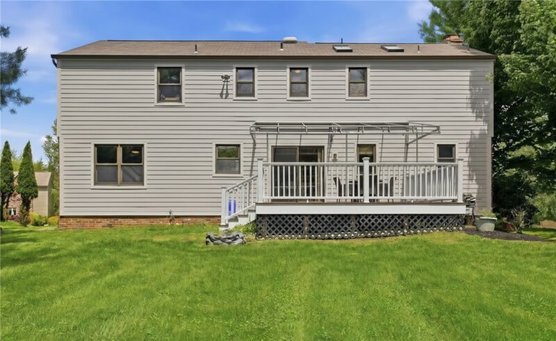 911 Summit Drive — photo 3