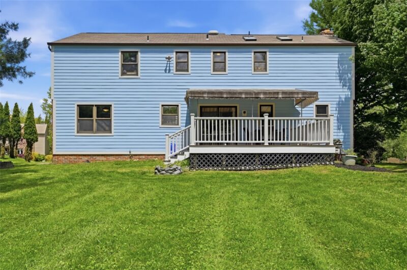 911 Summit Drive — photo 4