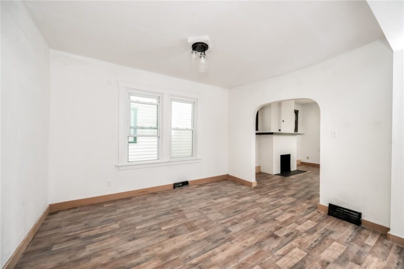 925 Roup Ave — photo 7