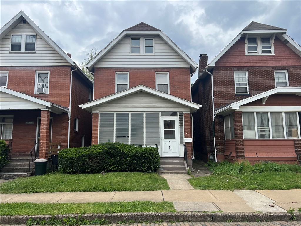 1127 Maplewood Ave — photo 1