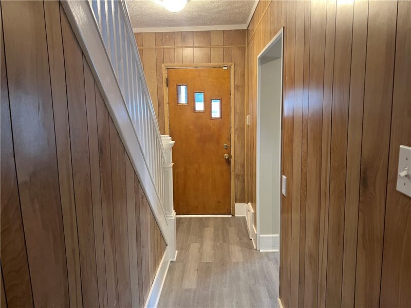 1127 Maplewood Ave — photo 4