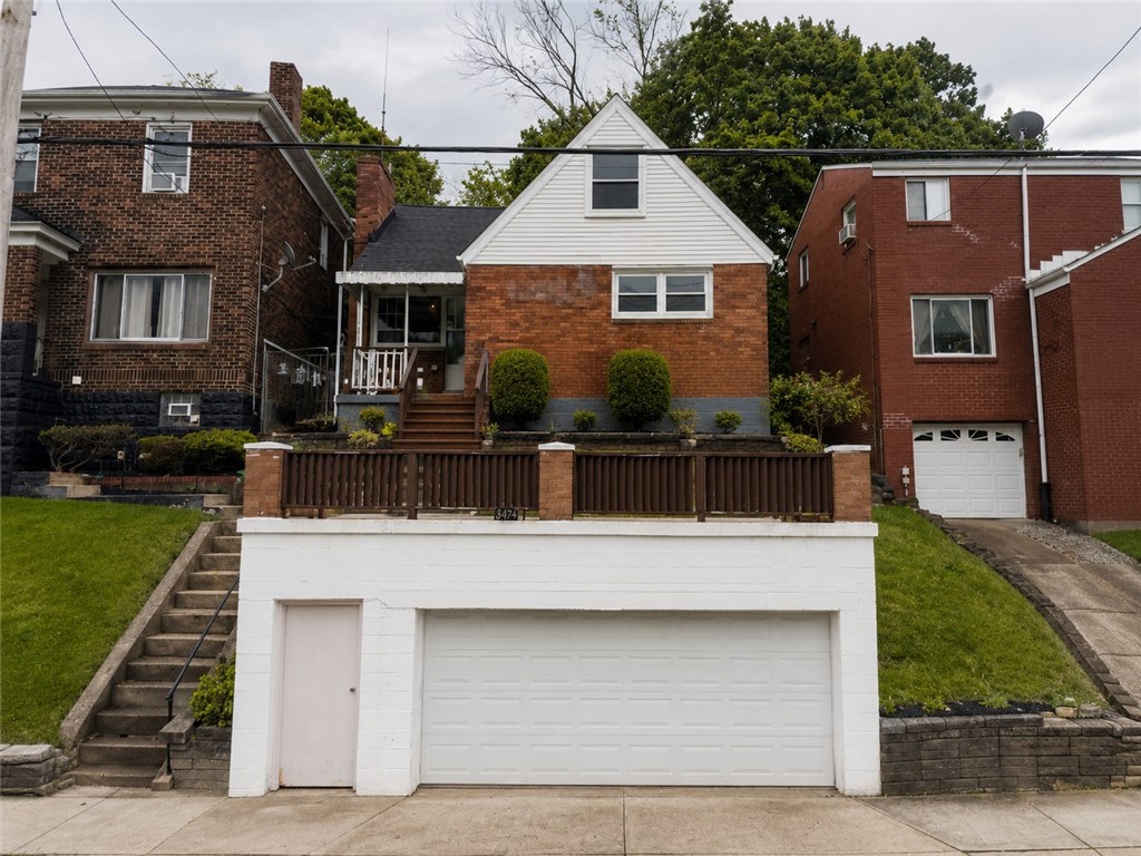3474 Webster Ave — photo 1