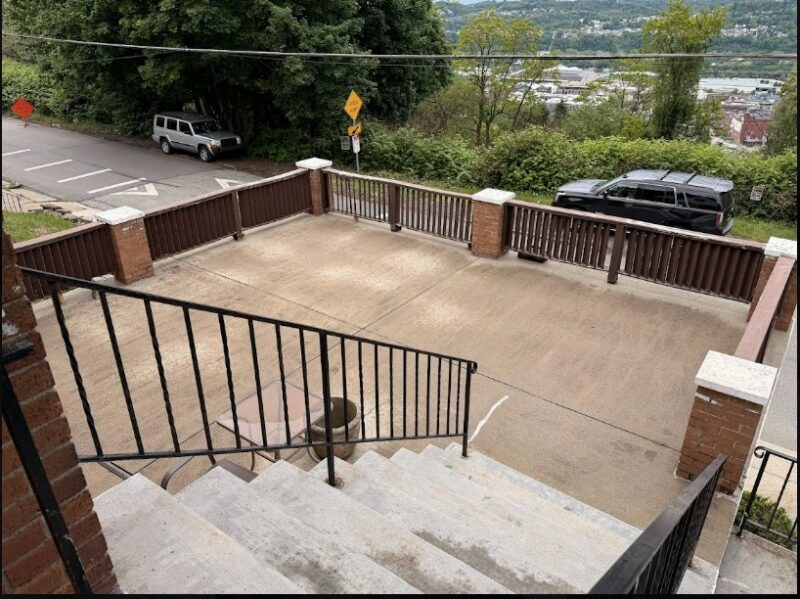 3474 Webster Ave — photo 5