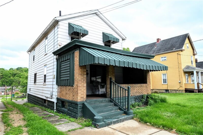 1737 Walnut St — photo 2