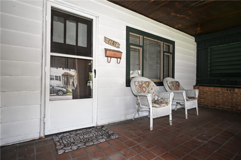 1737 Walnut St — photo 4