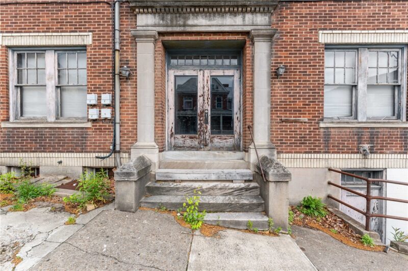 400 5th St — photo 2