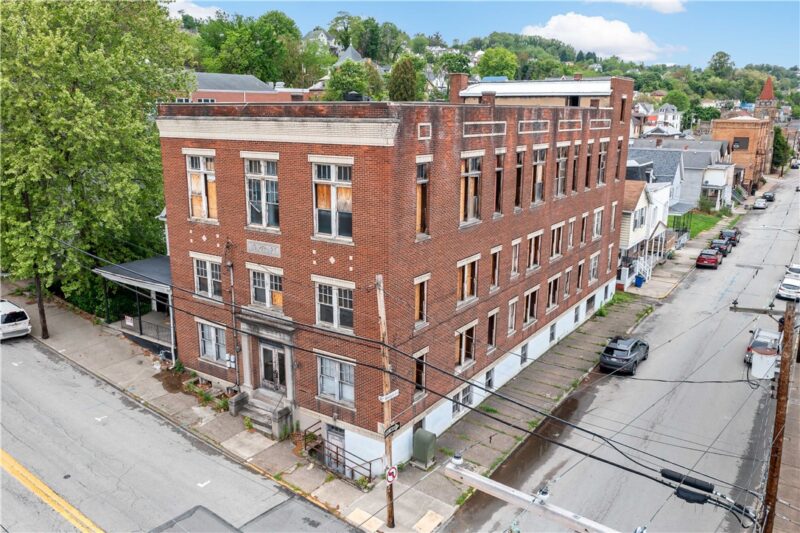 400 5th St — photo 3