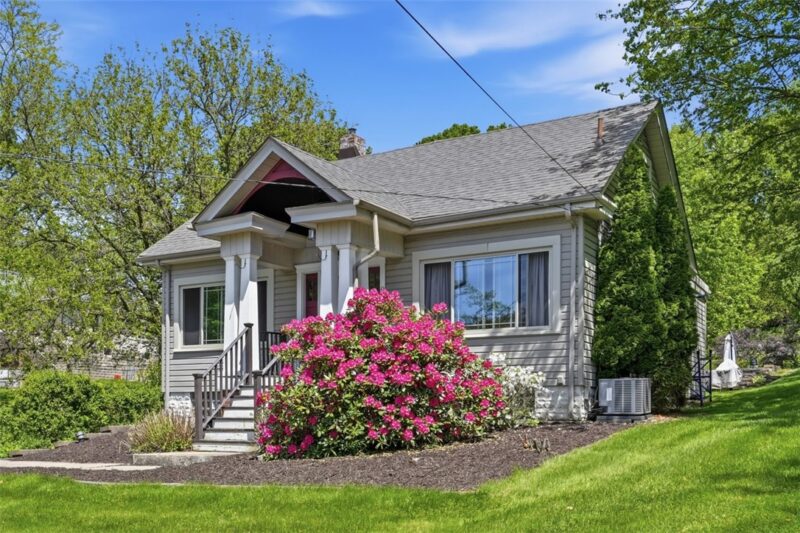 9 Speer Dr — photo 2