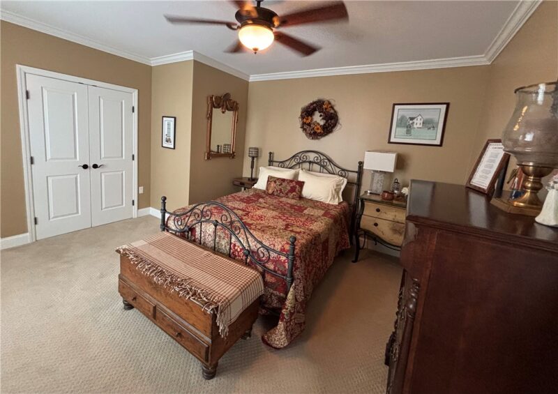 100 Vista Cir 310 — photo 8
