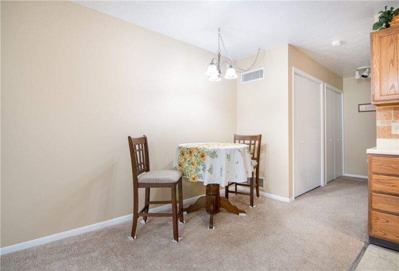 403 Evergreen Ct — photo 3