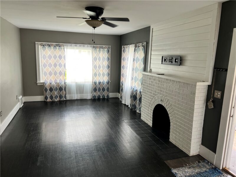 406 Service Ave — photo 3