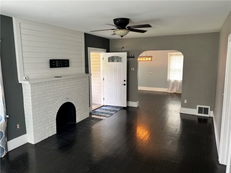 406 Service Ave — photo 4