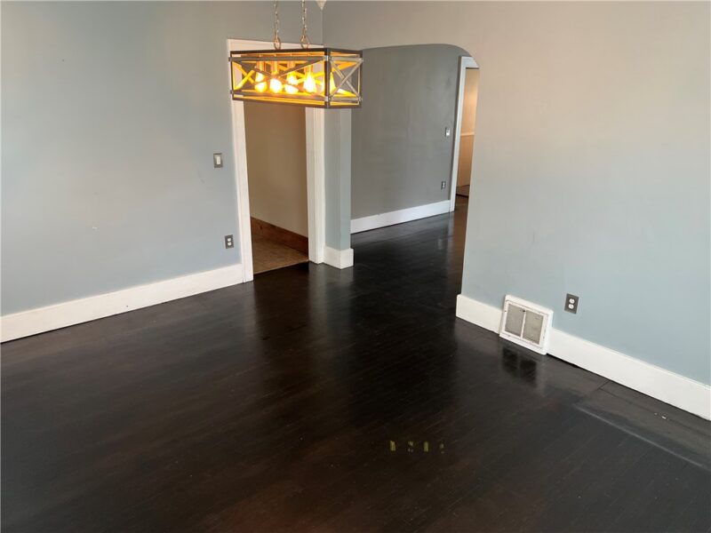 406 Service Ave — photo 7