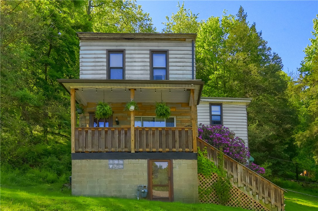 240 Mathilda St — photo 1